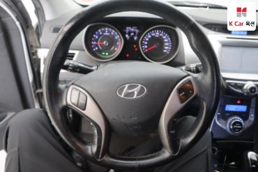 2013 - hyundai avante