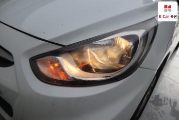 2015 - hyundai accent