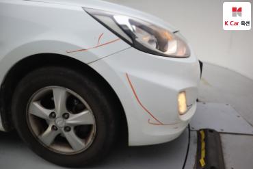 2015 - hyundai accent