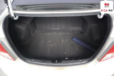 2015 - hyundai accent