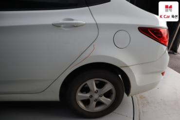 2015 - hyundai accent