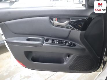 2009 - kia roche