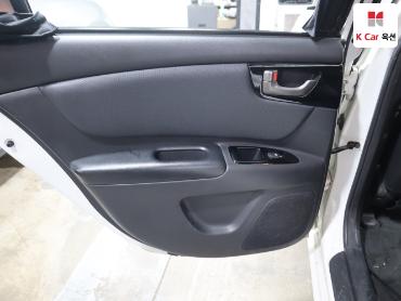 2009 - kia roche
