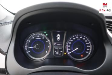 2011 - hyundai grandeur