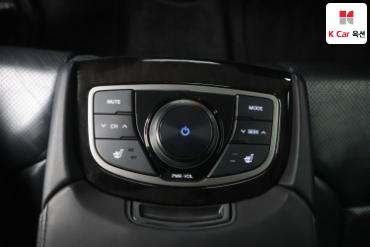 2011 - hyundai grandeur