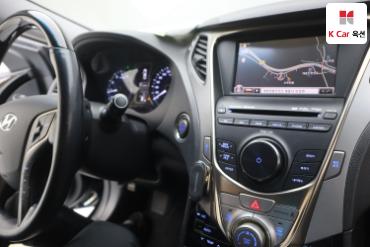 2011 - hyundai grandeur