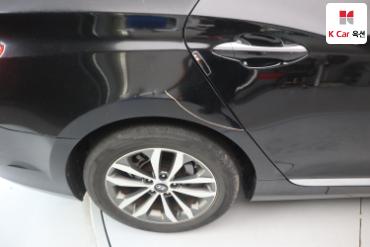 2011 - hyundai grandeur