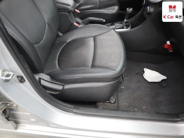 2015 - hyundai accent