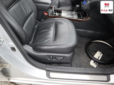 2010 - hyundai grandeur