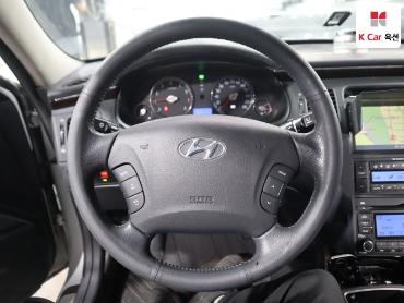 2010 - hyundai grandeur