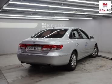 2010 - hyundai grandeur