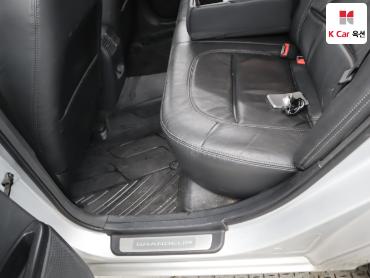 2010 - hyundai grandeur