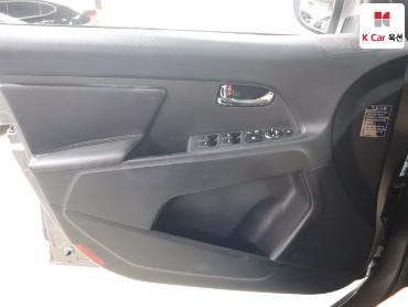 2012 - kia sportage