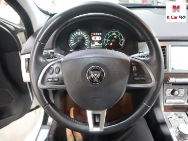 2015 - jaguar xf