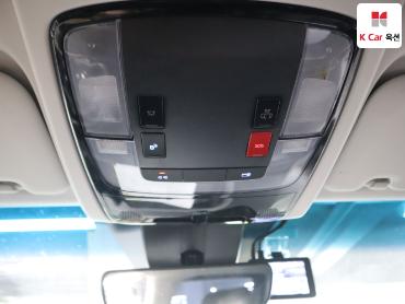 2022 - hyundai staria