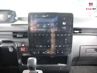 2022 - hyundai staria