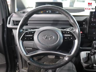 2022 - hyundai staria