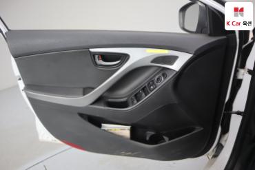 2014 - hyundai avante