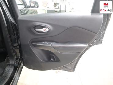2014 - jeep cherokee