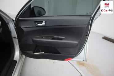 2019 - kia k5