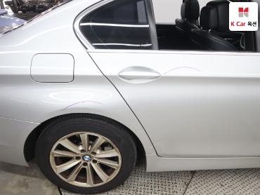 2011 - bmw 5 series