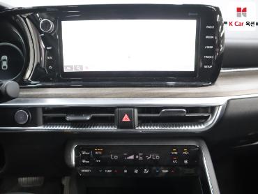 2022 - kia k5