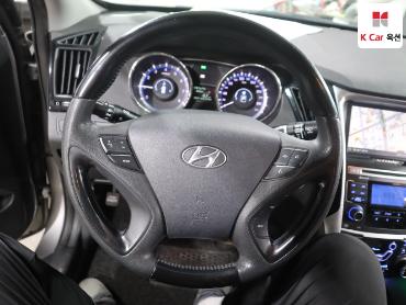 2010 - hyundai sonata