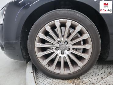 2014 - audi a8