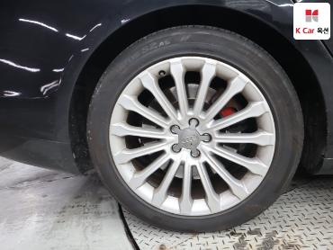 2014 - audi a8