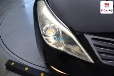 2011 - hyundai grandeur