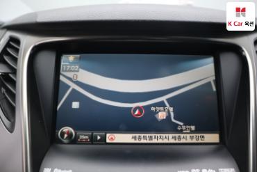 2011 - hyundai grandeur