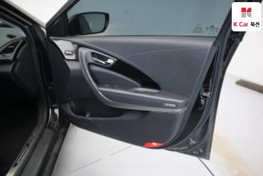 2011 - hyundai grandeur