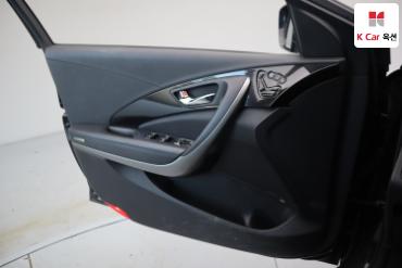 2011 - hyundai grandeur