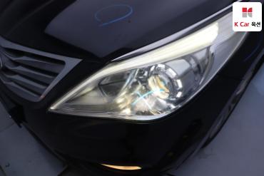 2011 - hyundai grandeur
