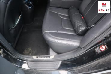 2011 - hyundai grandeur