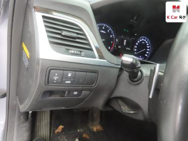 2016 - hyundai g330