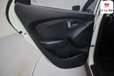 2011 - hyundai tucson