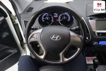 2011 - hyundai tucson
