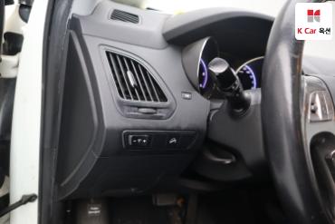 2011 - hyundai tucson