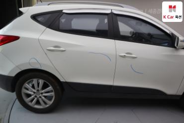 2011 - hyundai tucson