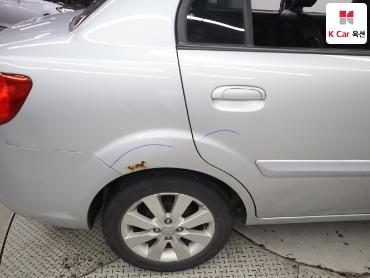 2010 - kia pride