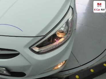 2014 - hyundai accent