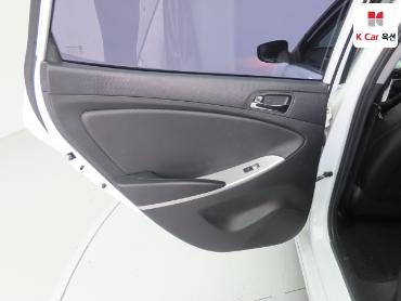 2014 - hyundai accent
