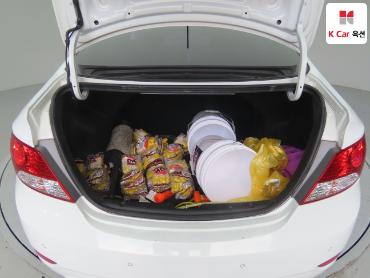 2014 - hyundai accent