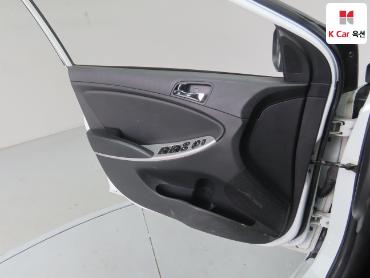 2014 - hyundai accent