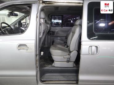 2013 - hyundai grand starex