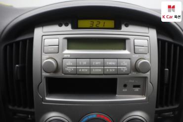 2011 - hyundai grand starex