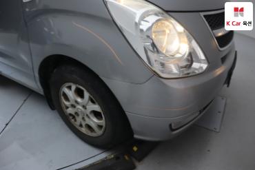 2011 - hyundai grand starex
