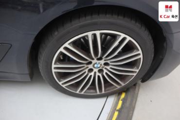 2017 - bmw 5 series