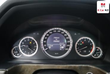 2010 - mercedes-benz e300